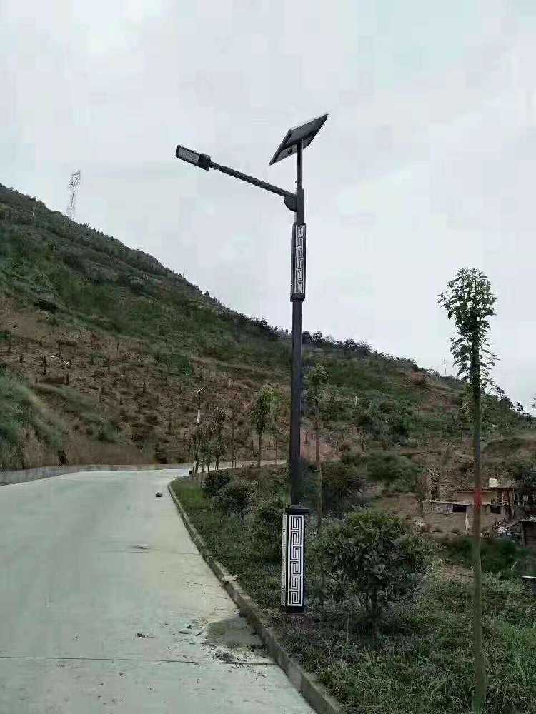 囊谦县仿古太阳能路灯